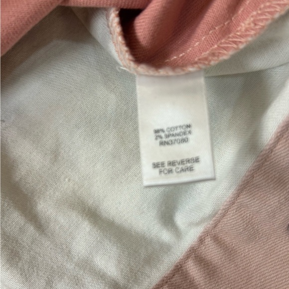 Chic Denim Colorblock Vest - Pink and White. Cropped Style. - Picture 6 of 8